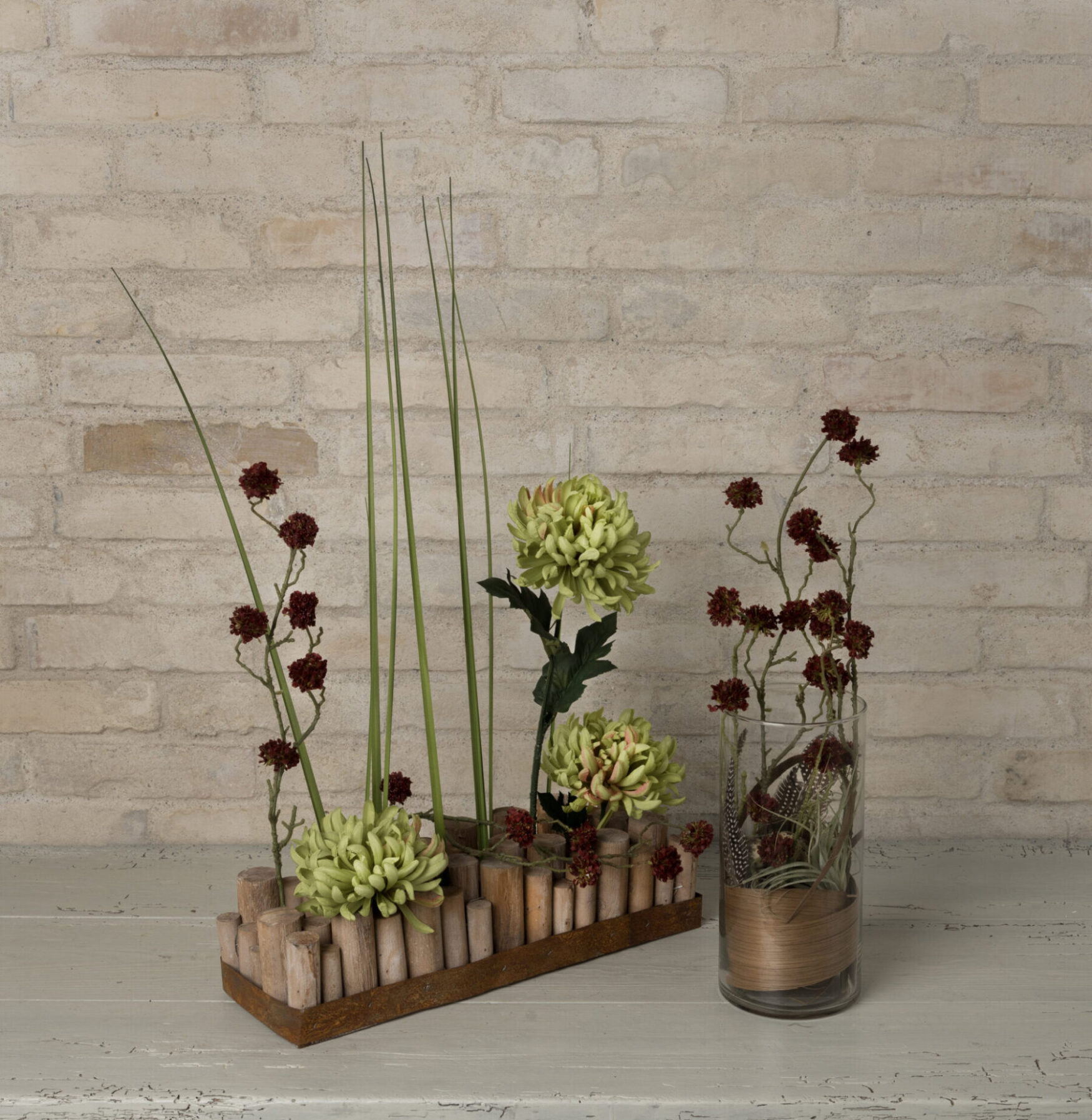 Påskedekorationer med kunstige blomster