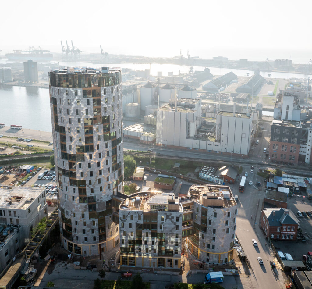 Danmarks højeste træhus i Aarhus - hele bygning